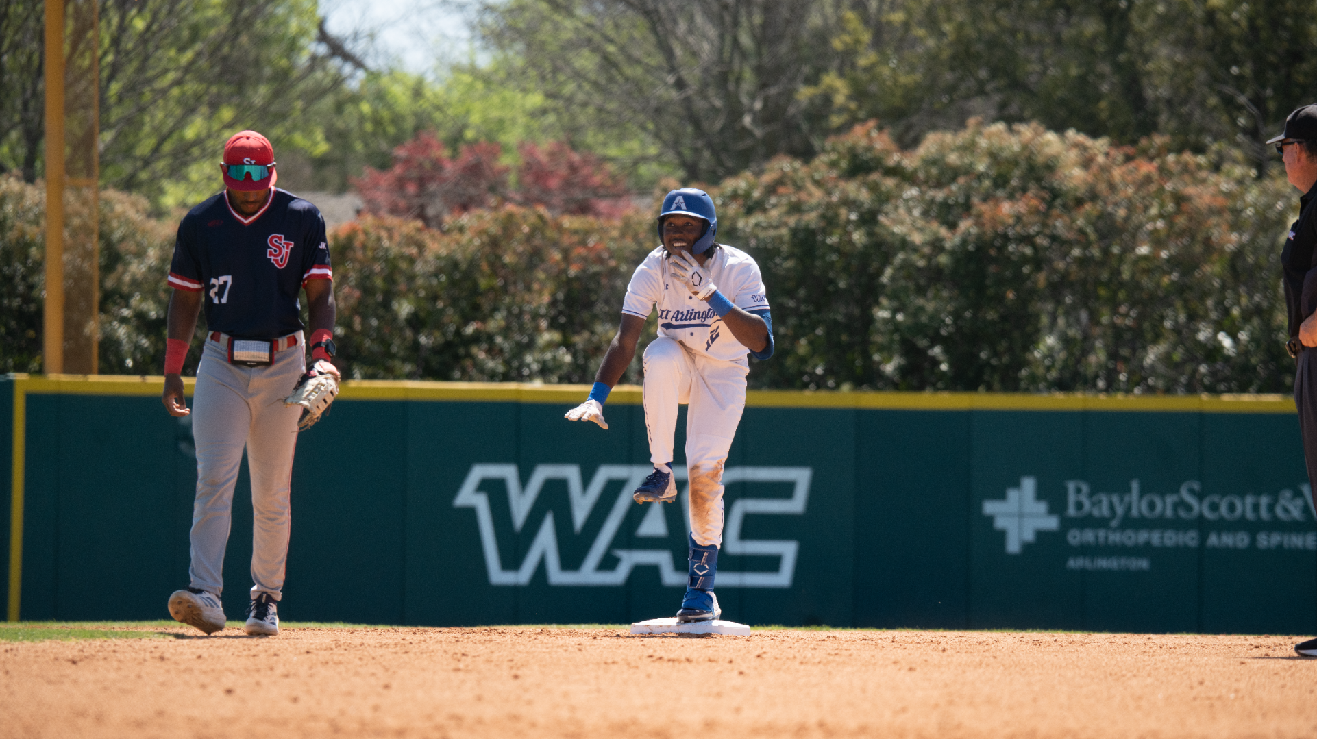 Austin Phillips on base
