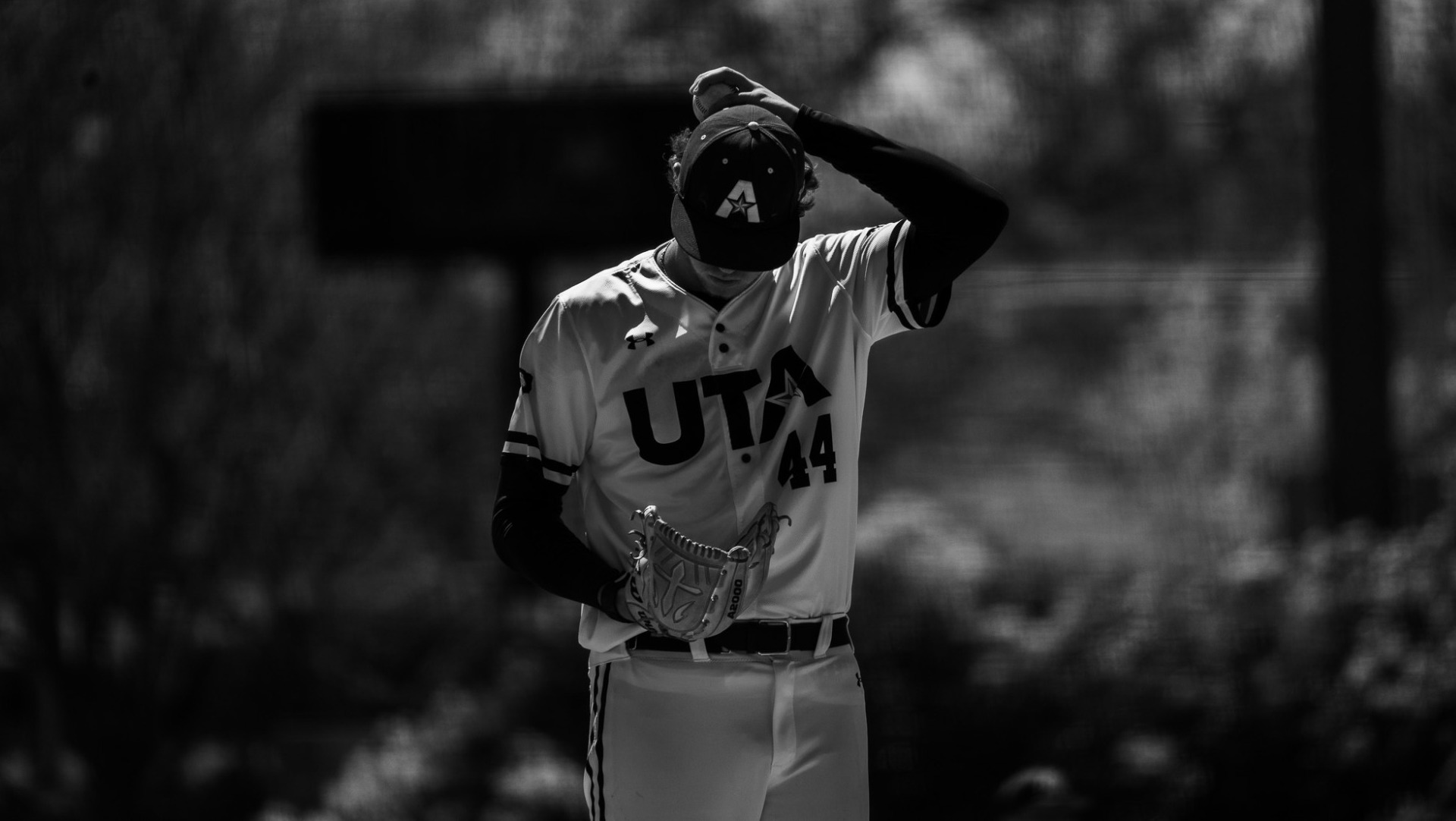 Zahradnik on the mound