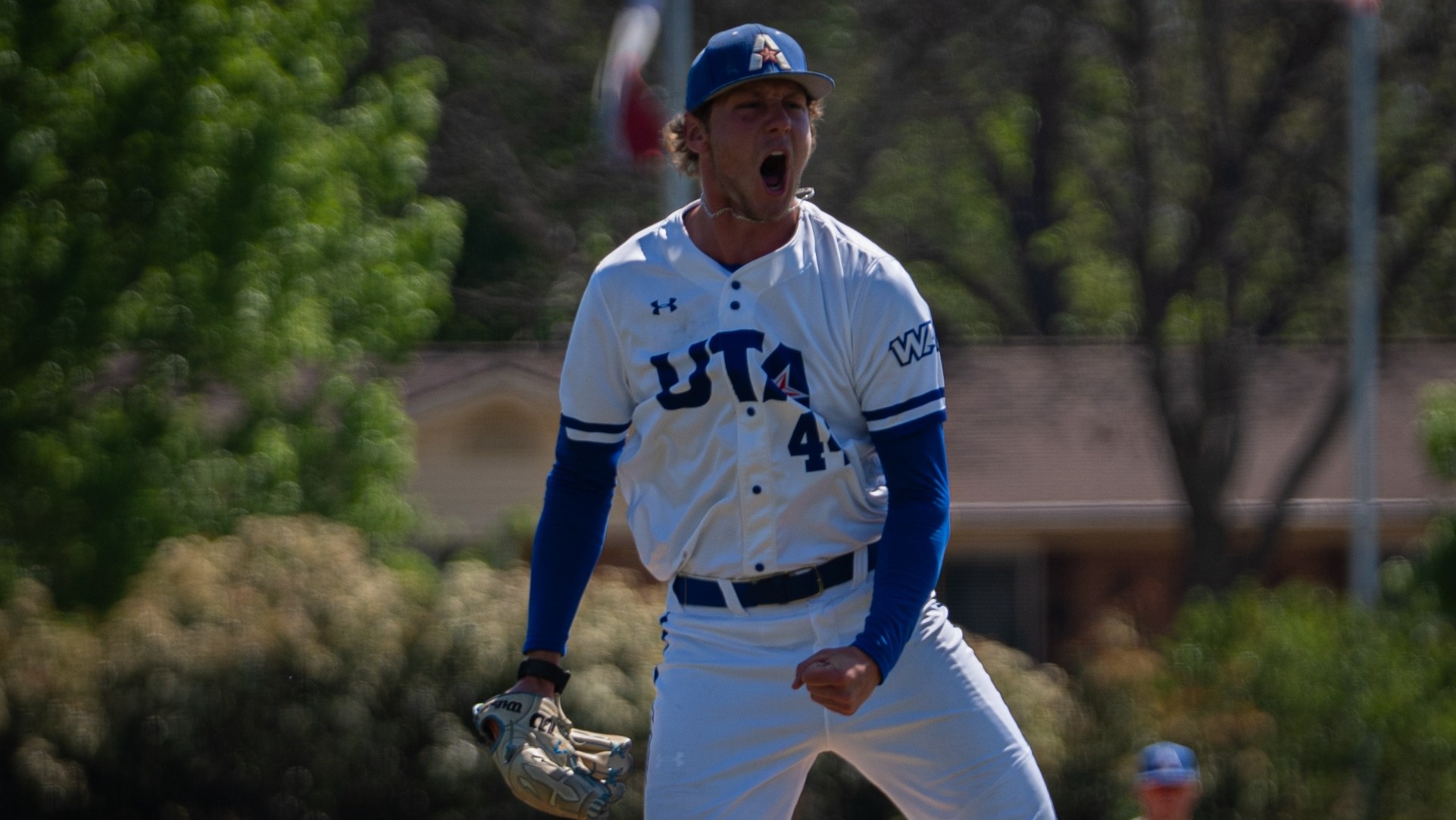 Zahradnik celebrating on the mound