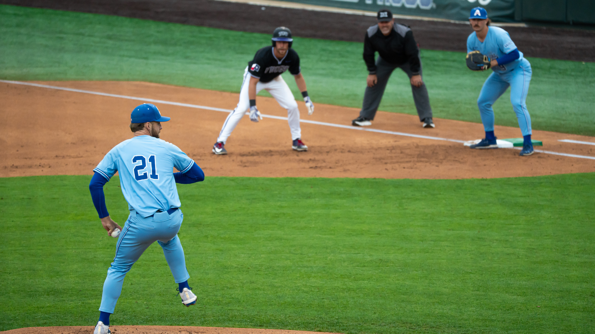 Merek Sears Pitching