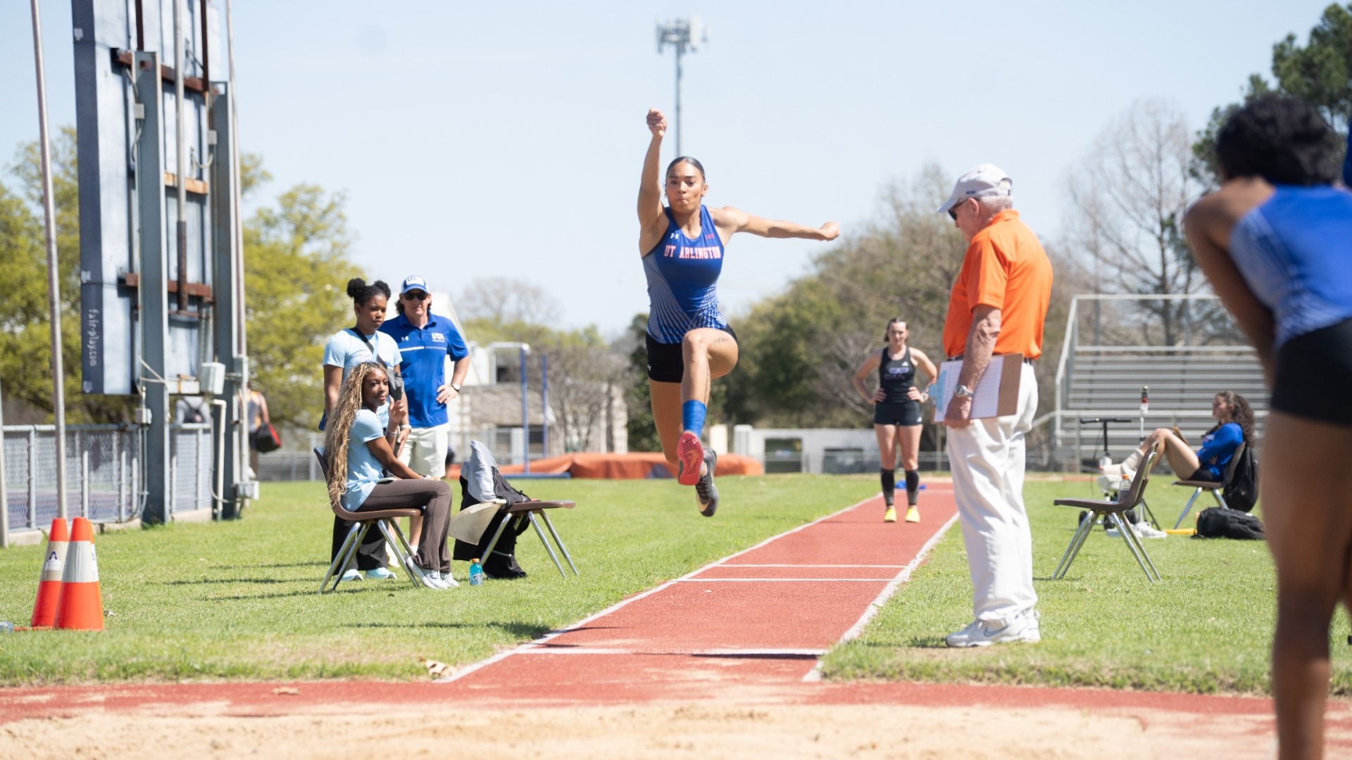 arieanna mcpeak jumping