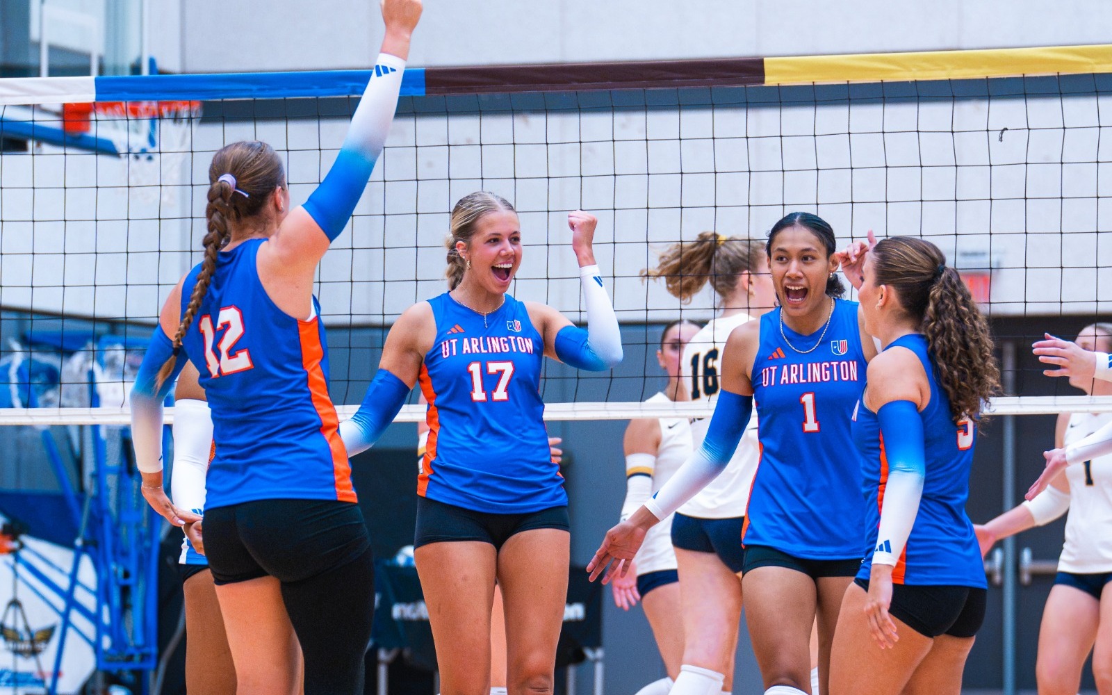 mavs win v. utsa