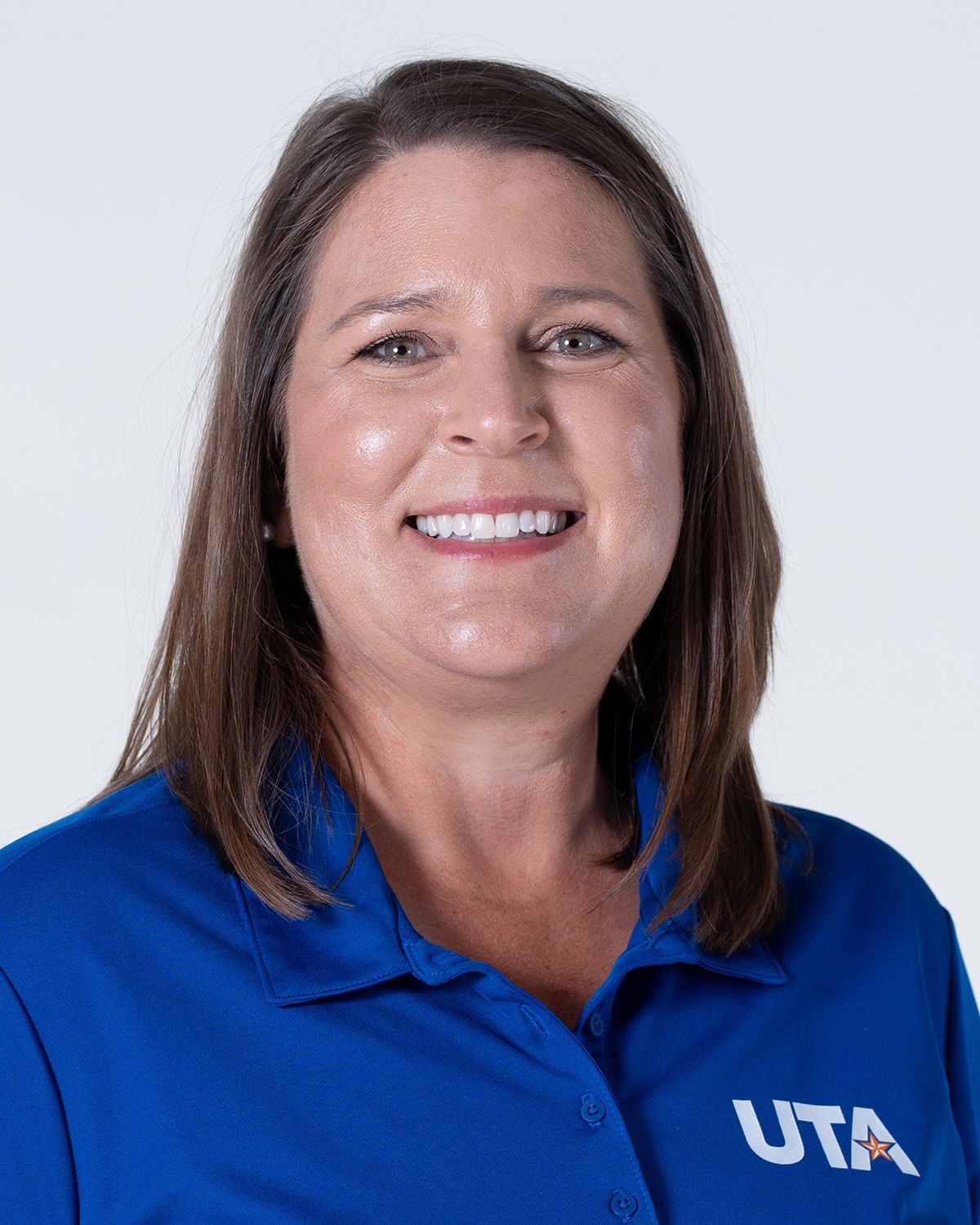Cat Matranga Head Shot 26-27