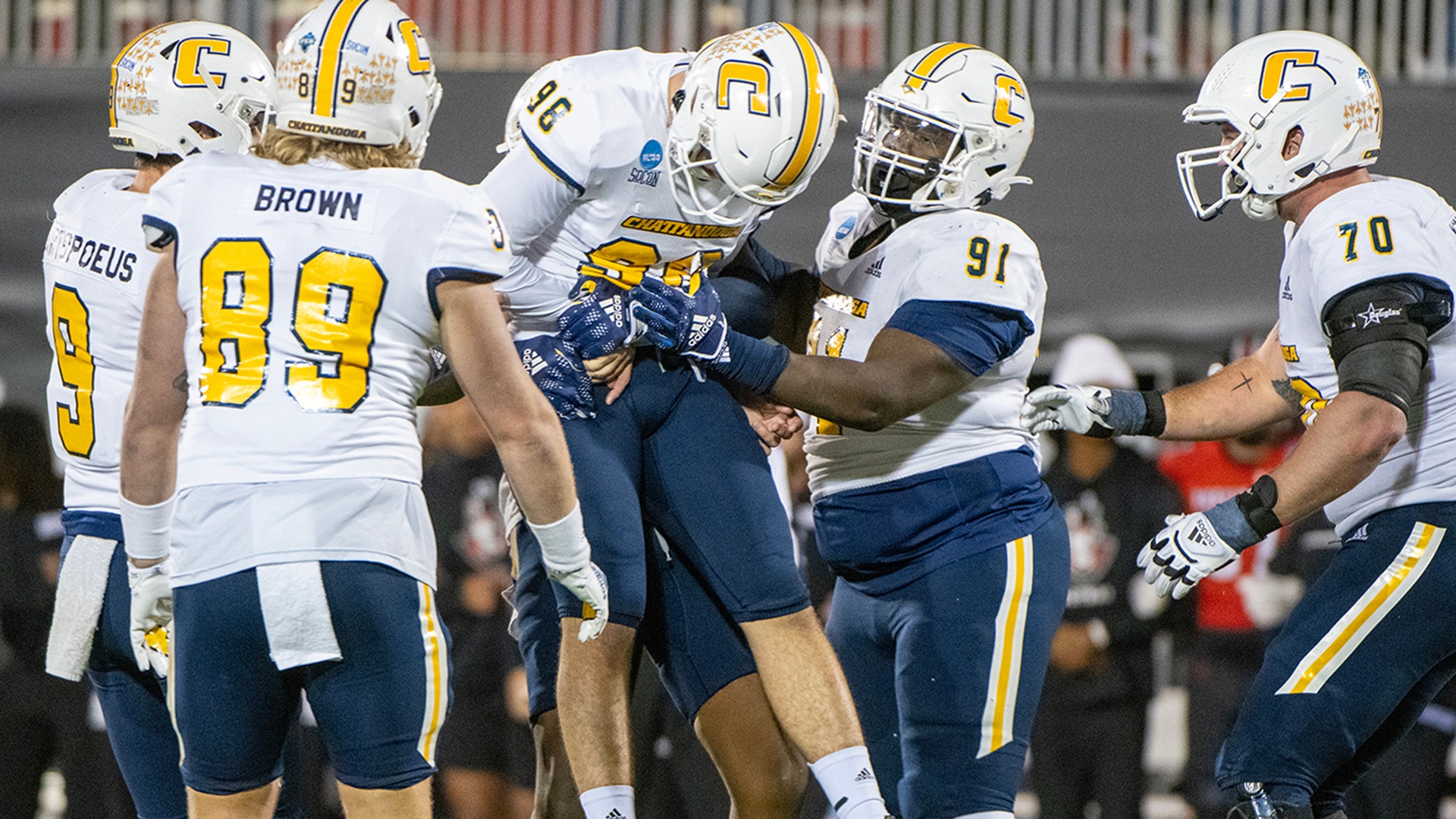 Clayton Crile & teammates celebrate his walkoff FG win at Austin Peay in the 2023 Playoffs