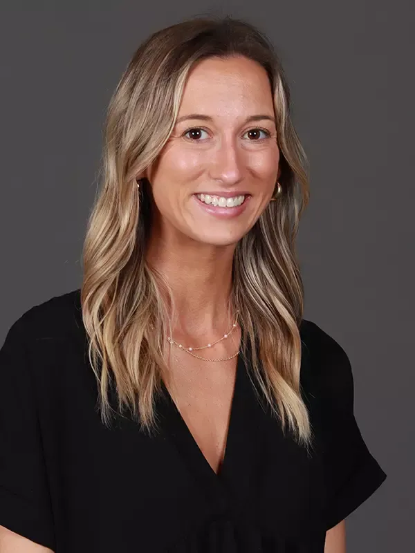 Hannah Braxton Head Shot