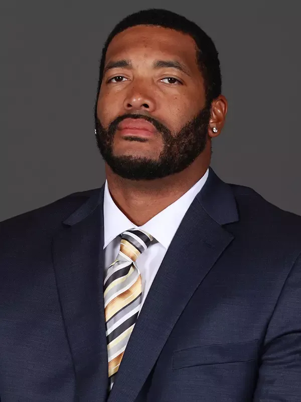 Julian Miller Head Shot