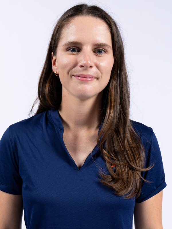 Coach Annie Schmidt head shot