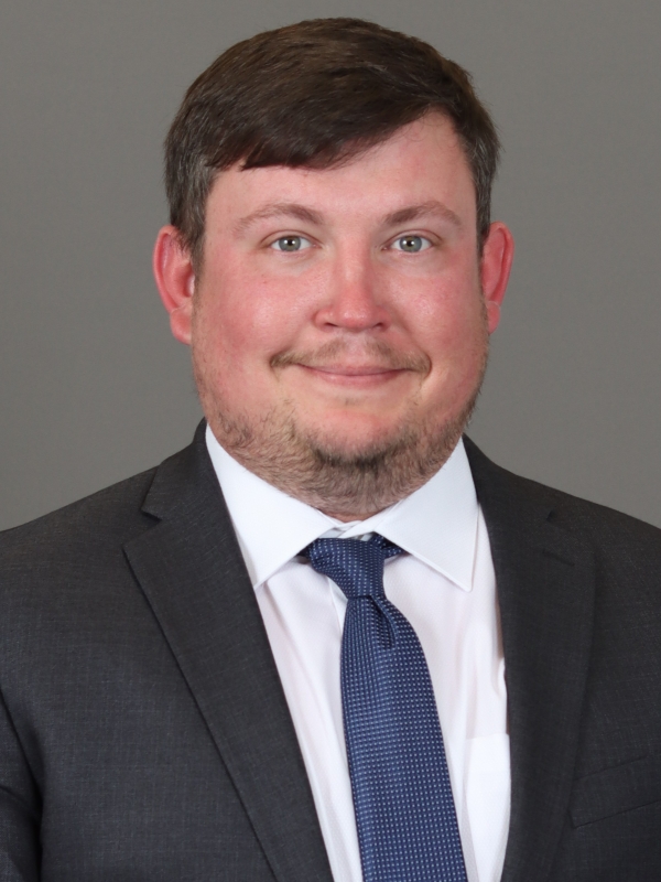 Head shot of Tom Schultz