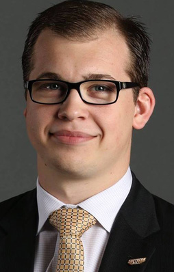 Austin Cox headshot