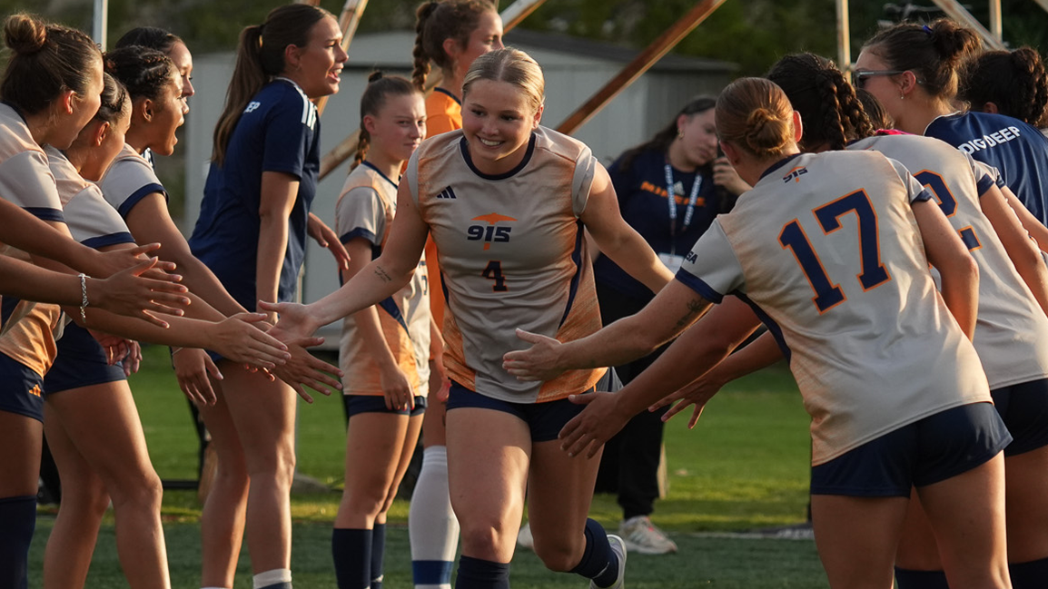 Neireiter Fall Spirit of Service