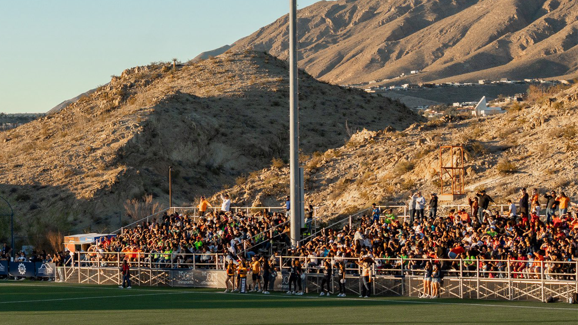 University Field-crowd