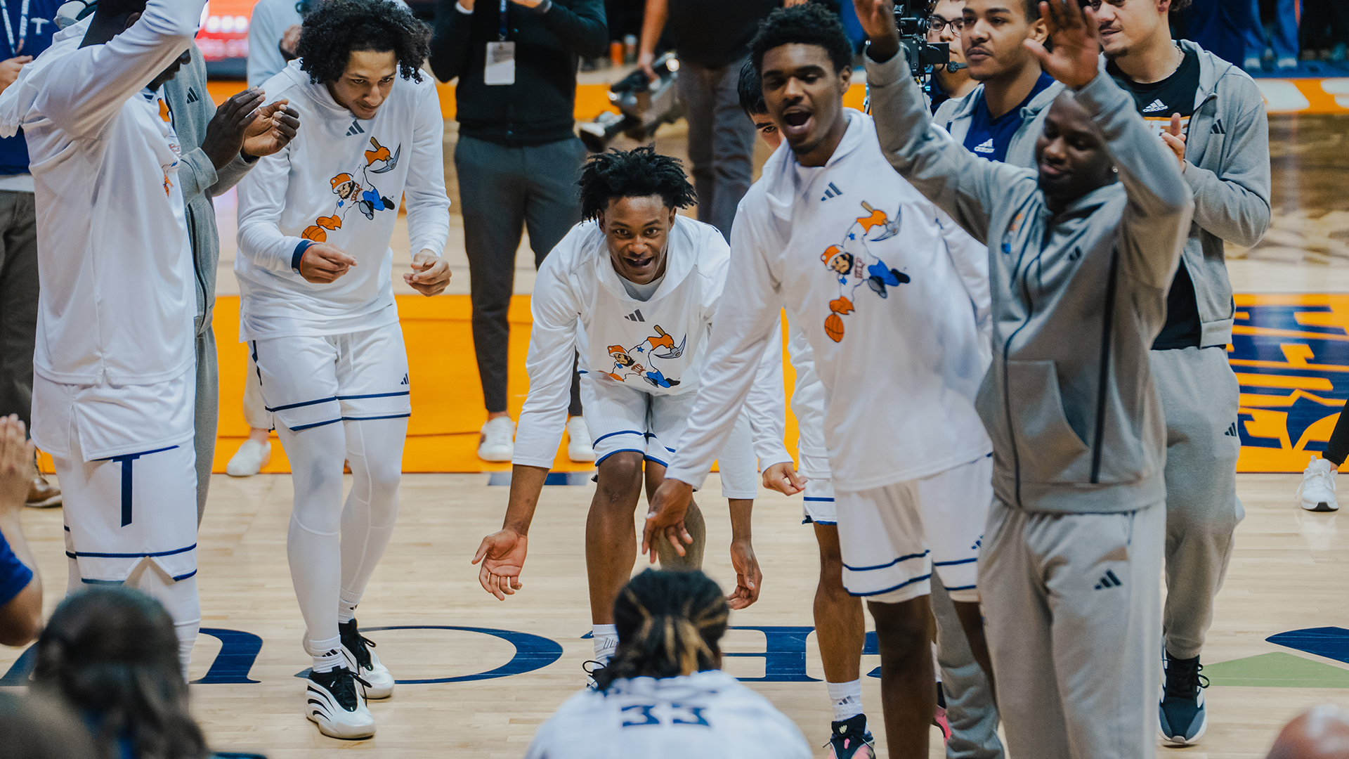 Team Starting Lineup-Intros