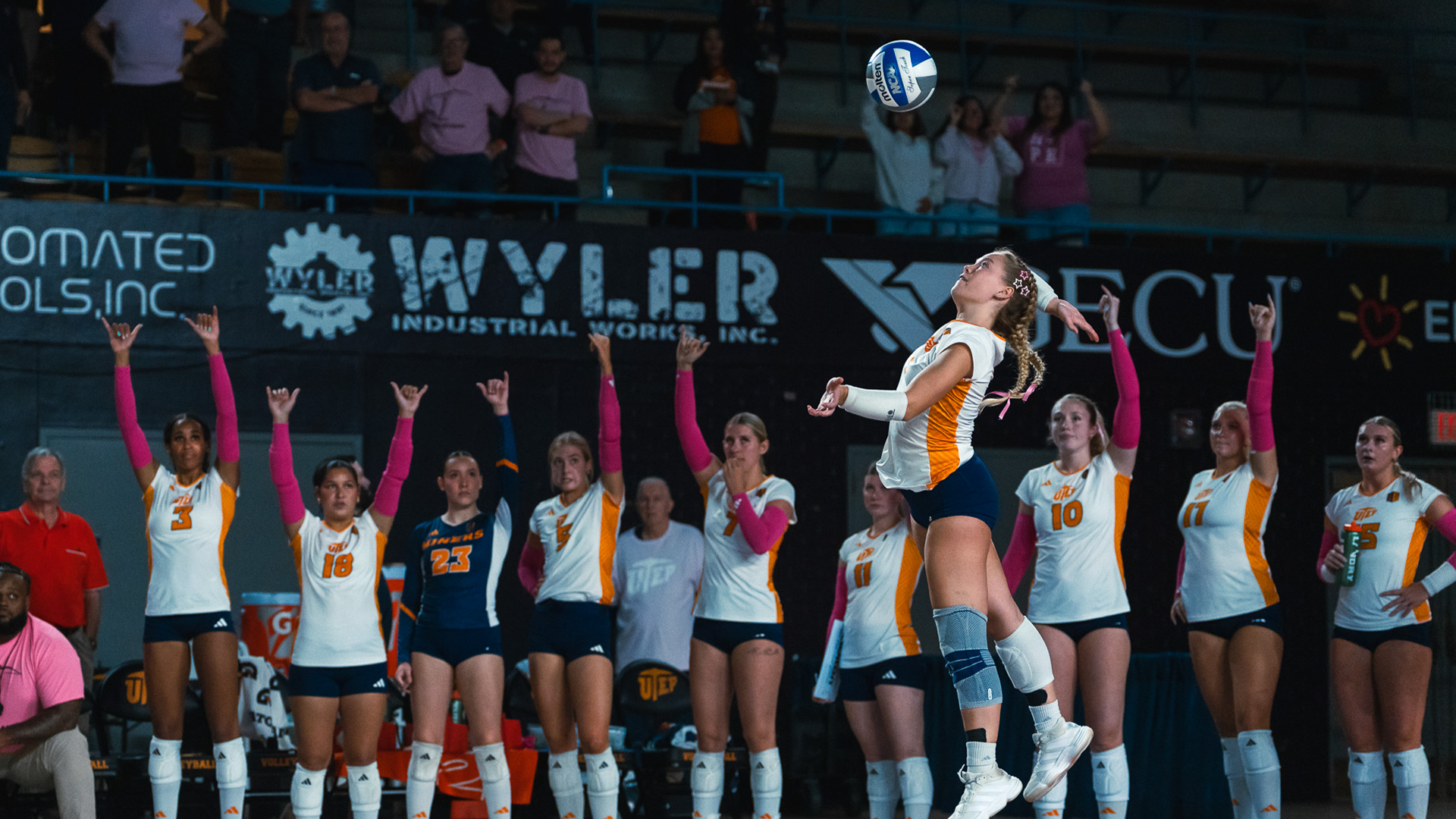 VB-Kalia Kohler-serve