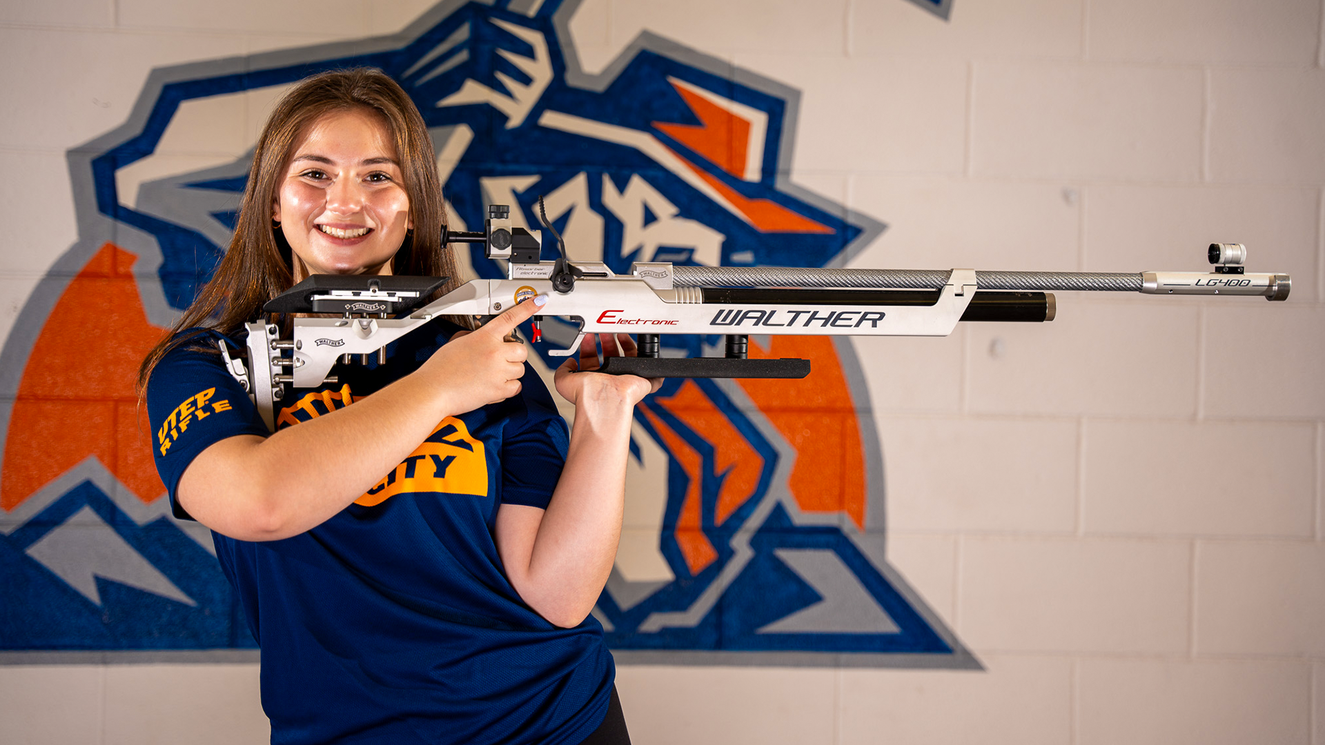 RIF-Carlee Valenta-studio