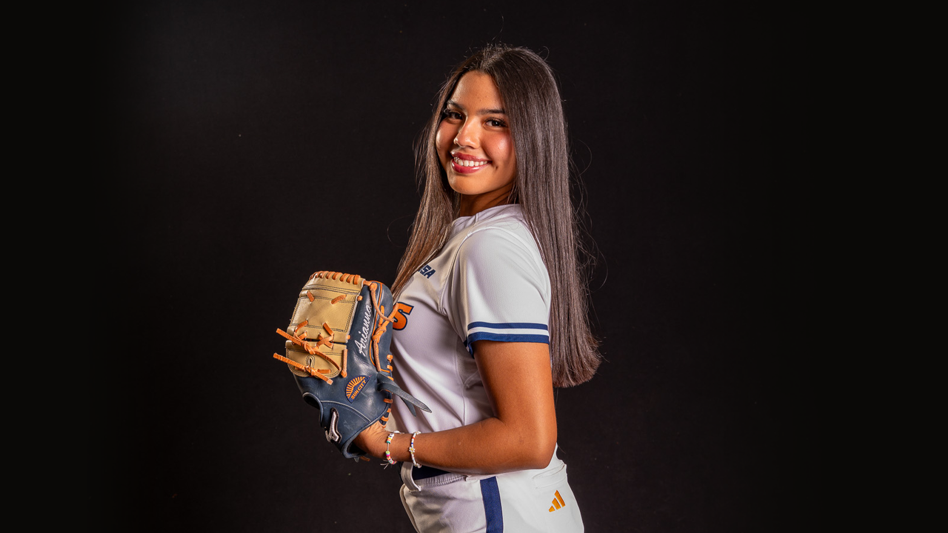 SB-Arianna Flores-studio