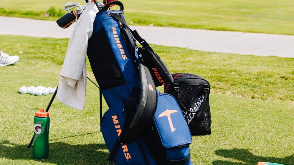 UTEP golf bag