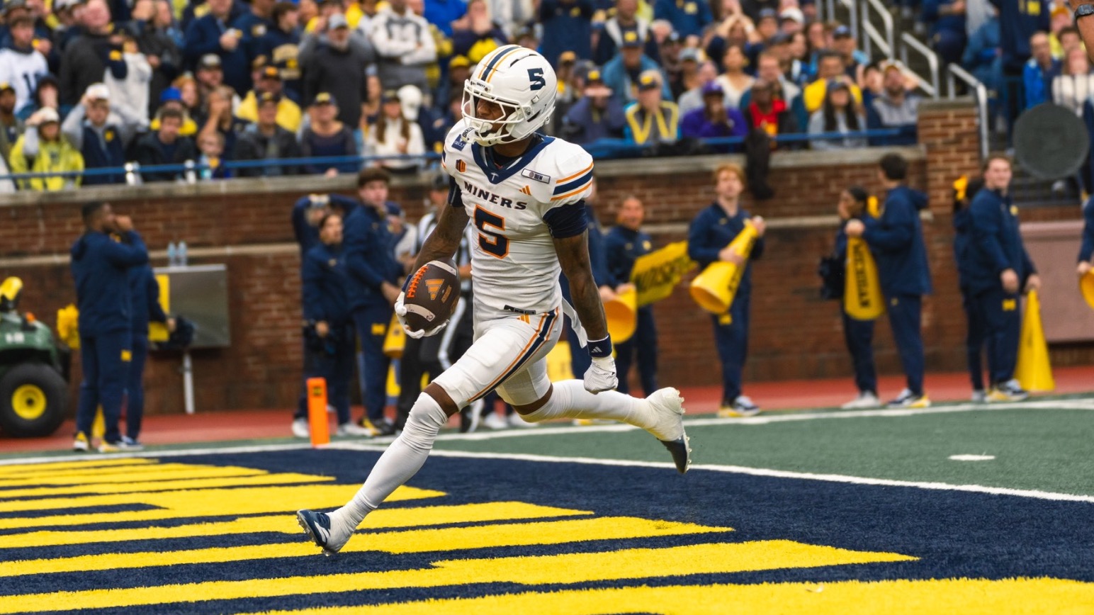 Carver Cheeks TD at Michigan