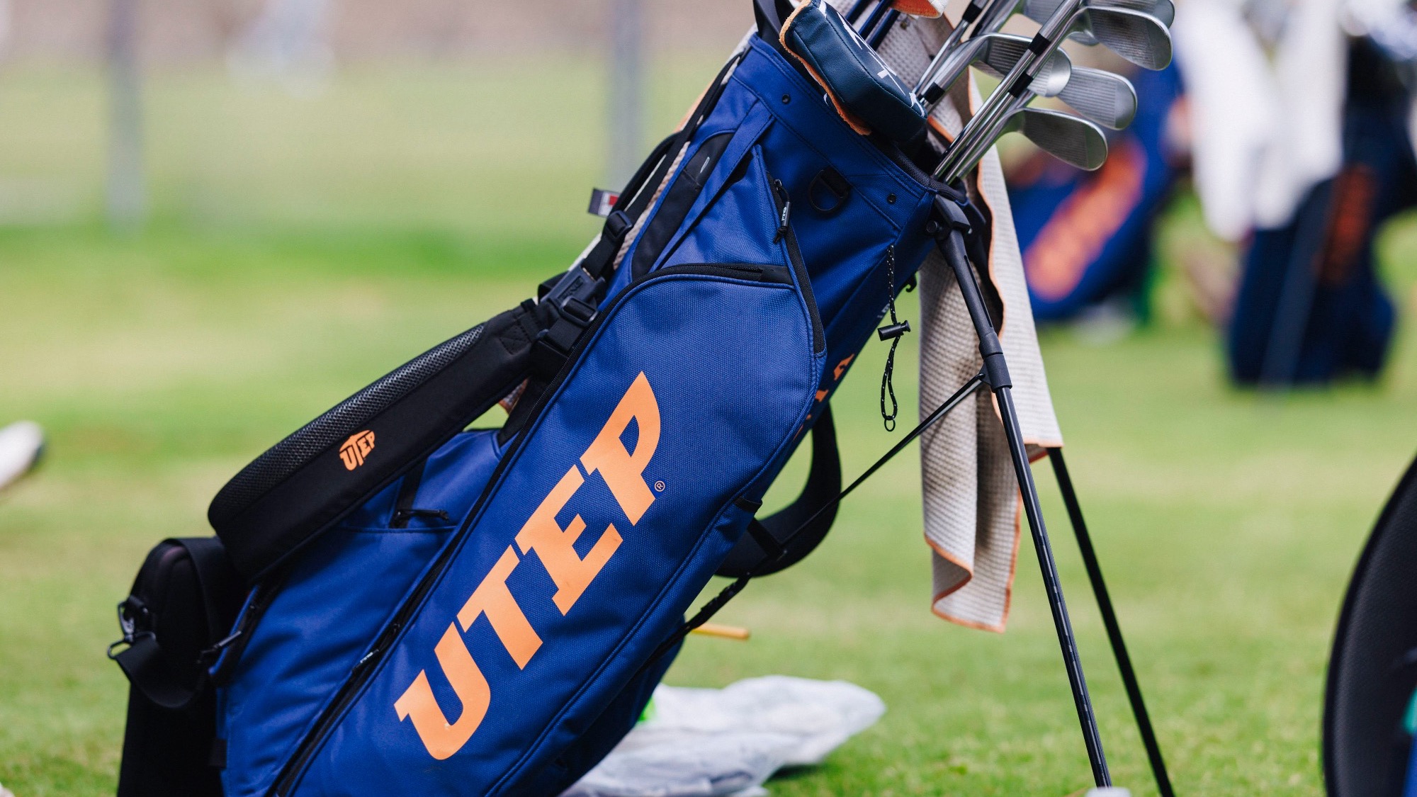 UTEP Golf Bag