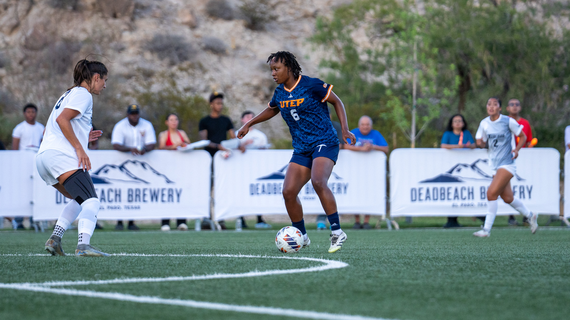 Dannique Wilson-Dribbling