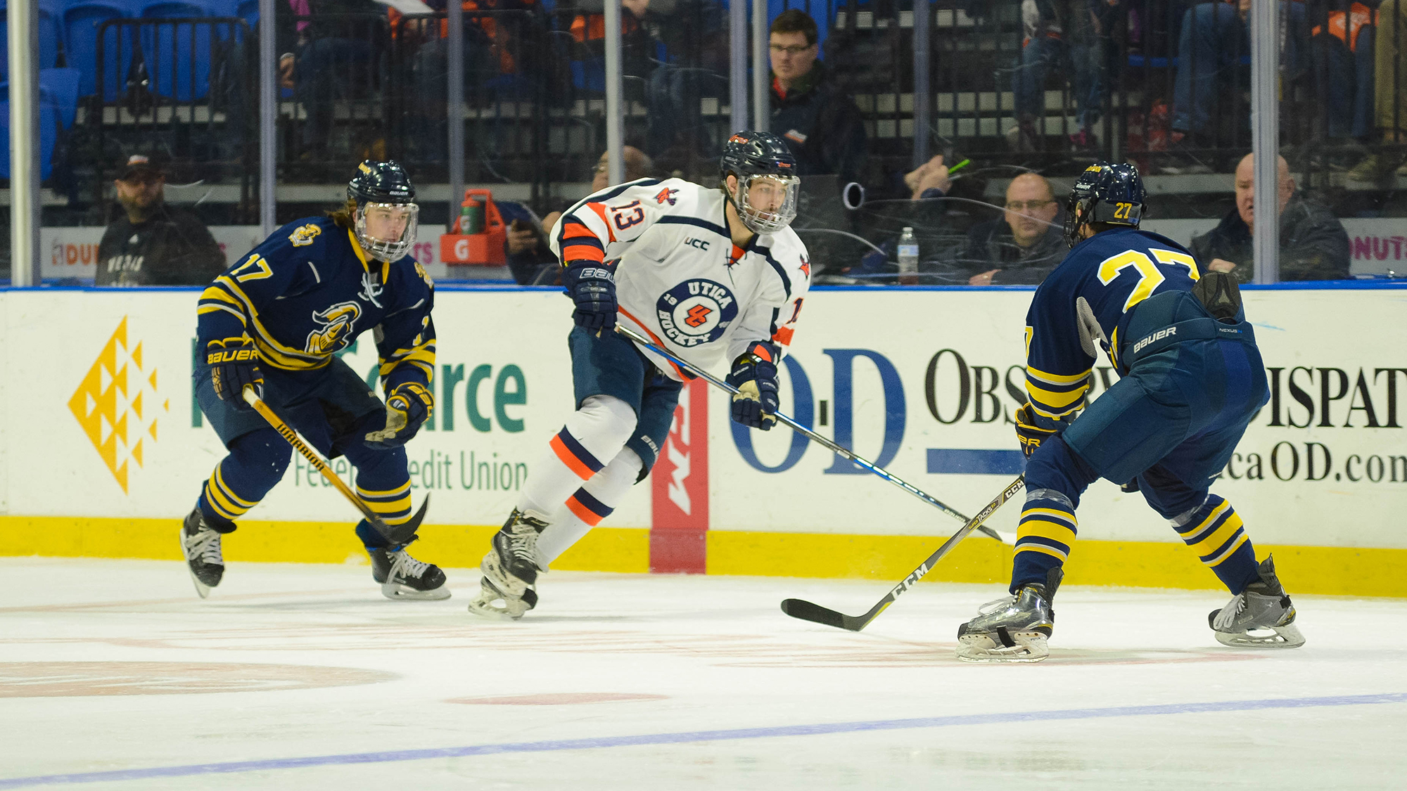 Men's Hockey Earns Lopsided Victory in Exhibition Match up Utica