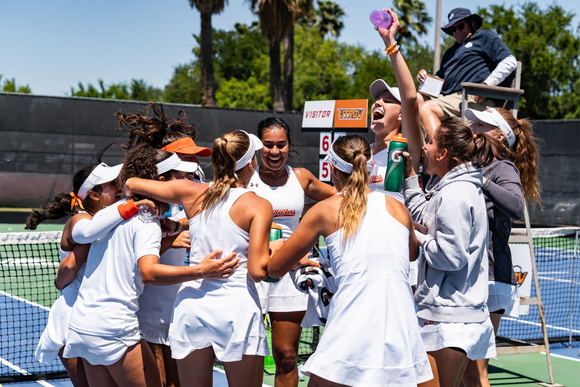 Women's Tennis Team Photo