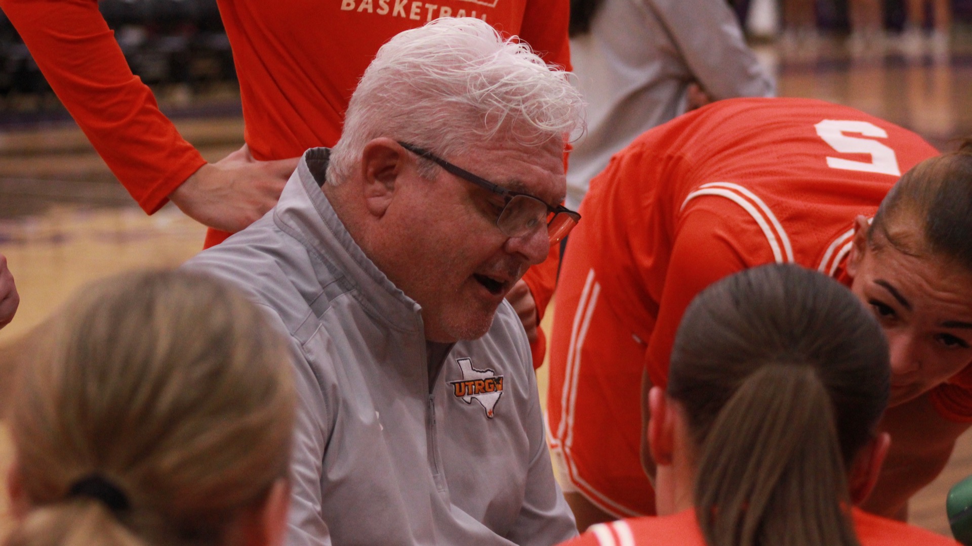 Lane Lord huddle at NSU