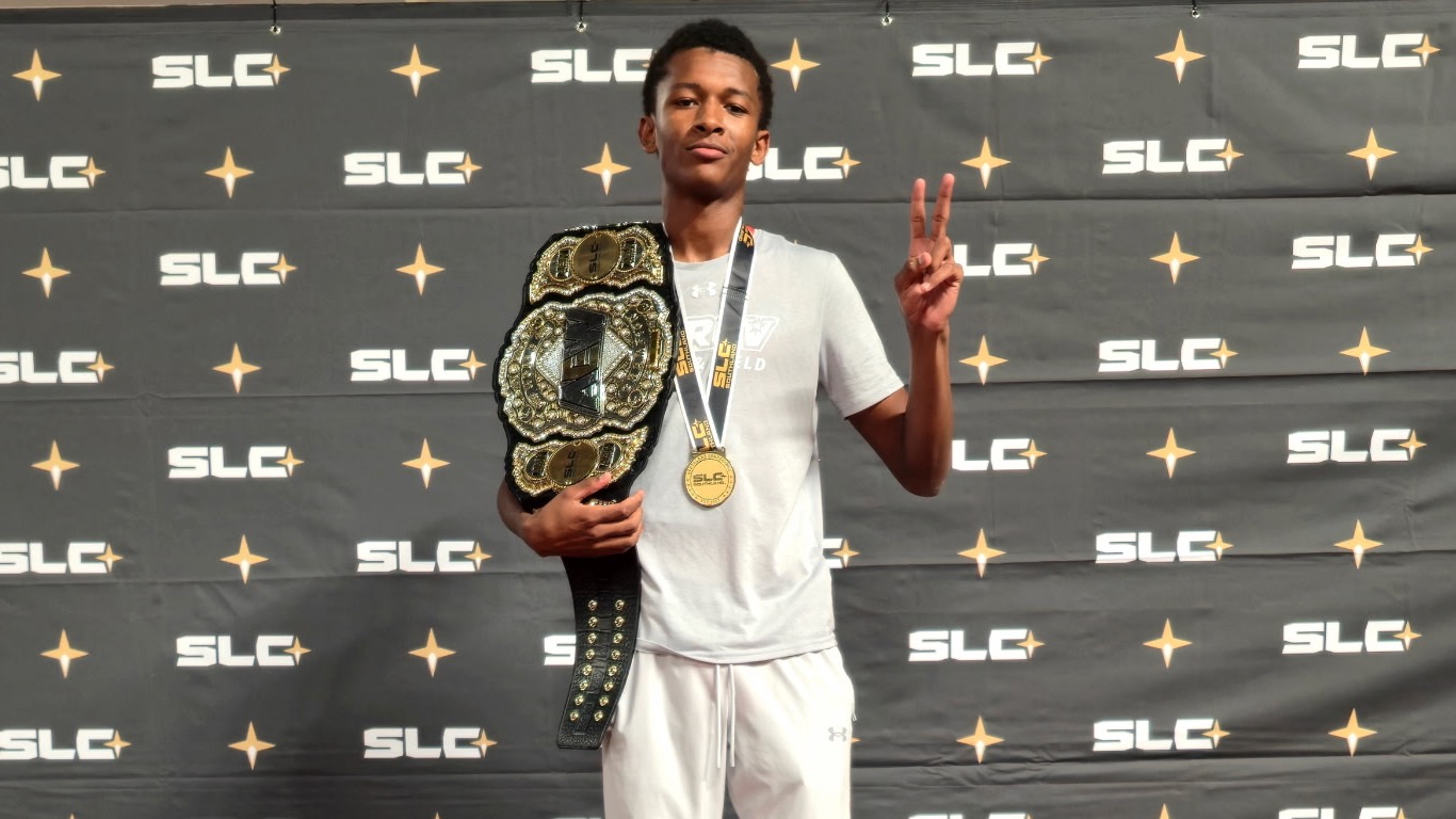 Antwoine Warren Men's High Jump SLC Indoor Champion