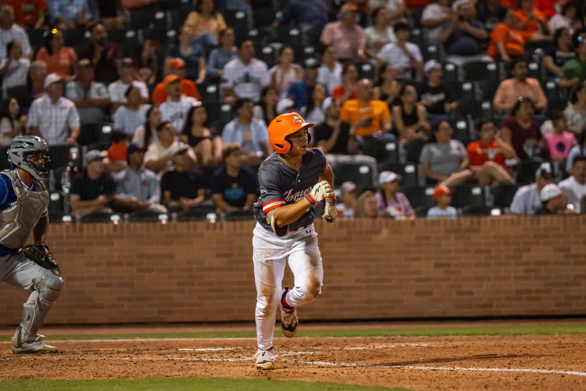 Thomas Williams running from home to first