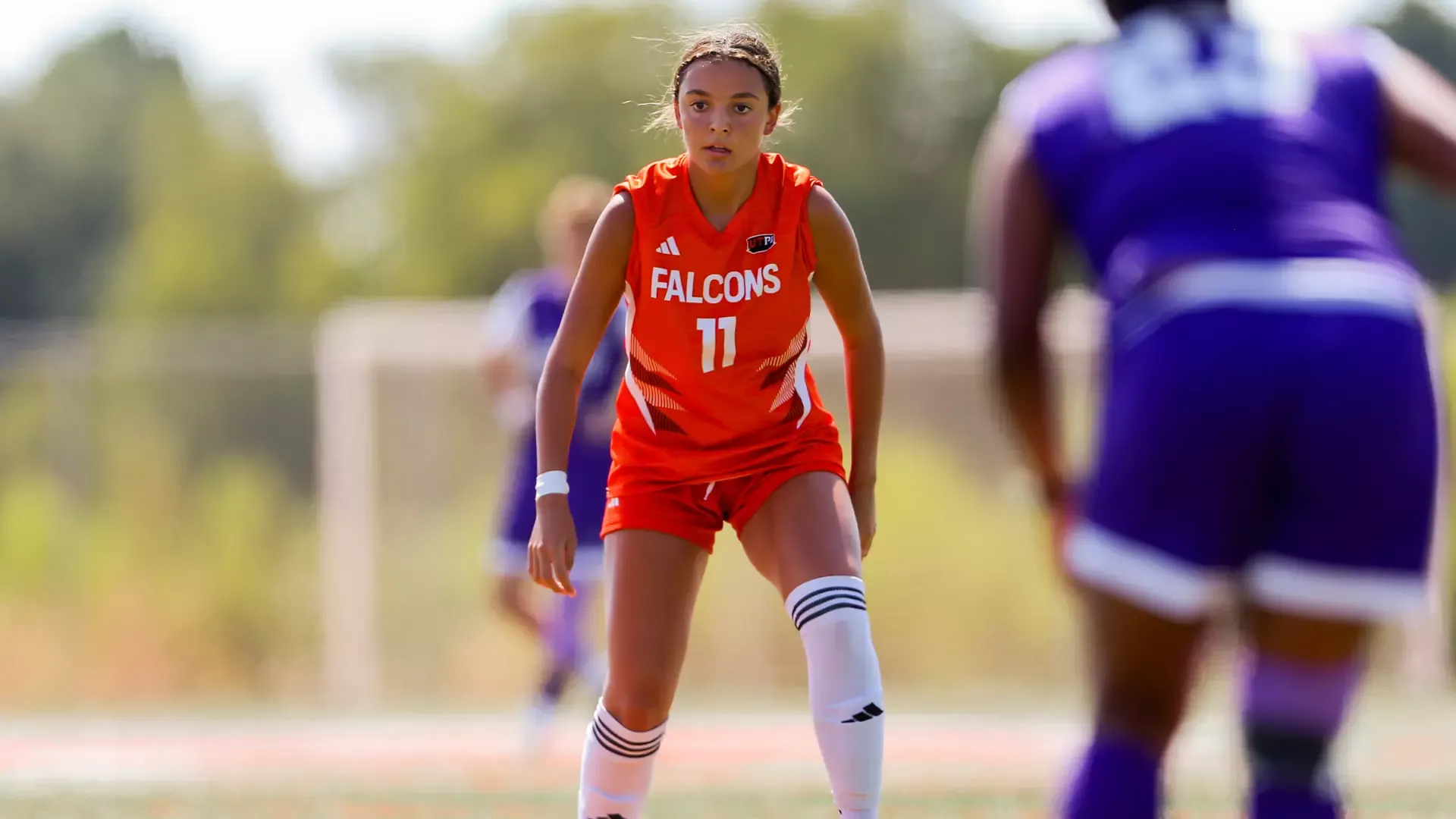 Kendal Bartakian eyeing the ball