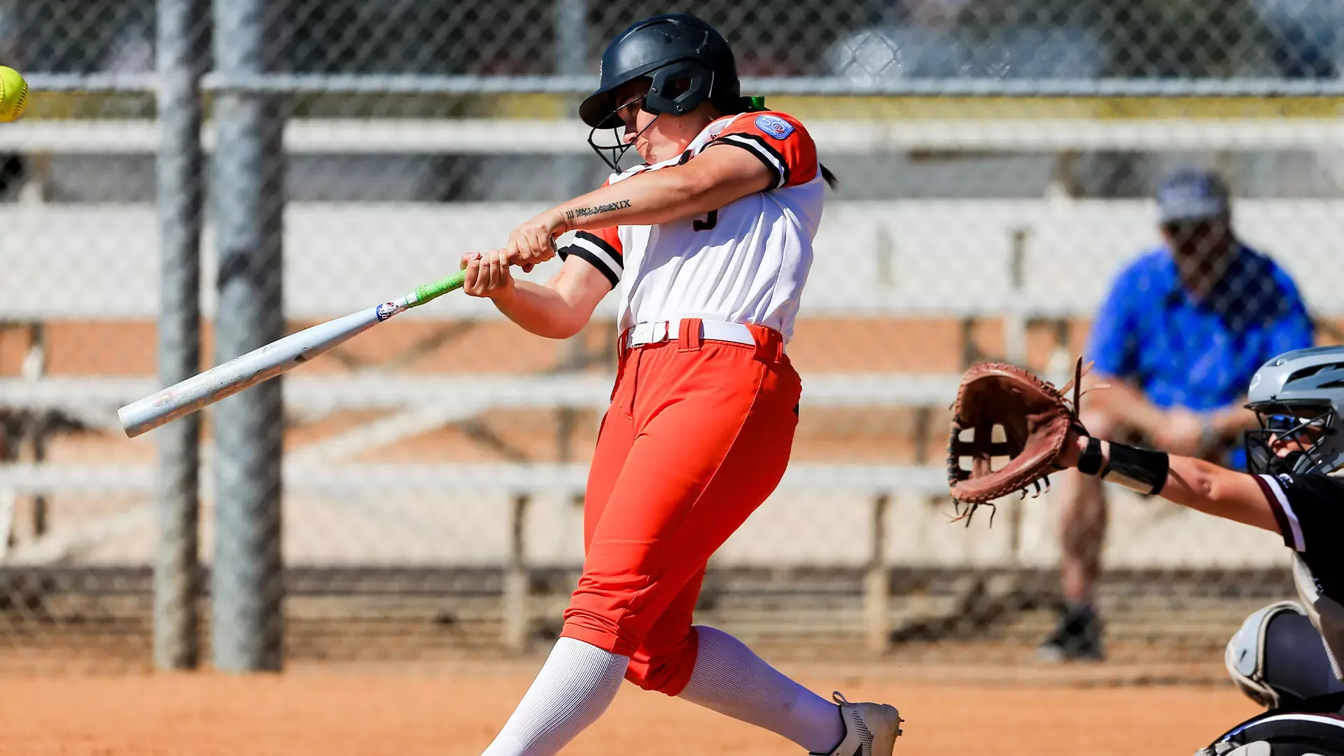 Valo softball vs TWU