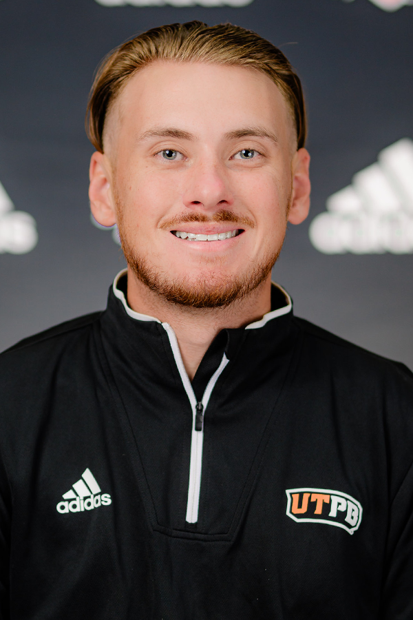 Head shot of Garrett Kull