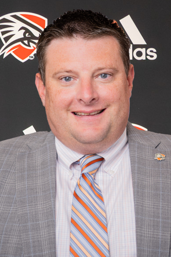 Head shot of Kyle Tolin