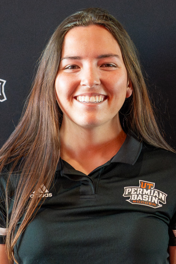 Head shot of Madison Harper