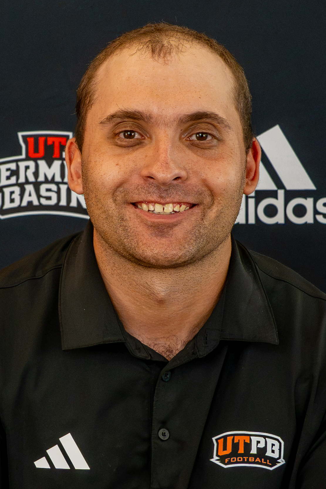 Head shot of Dominic Montoya