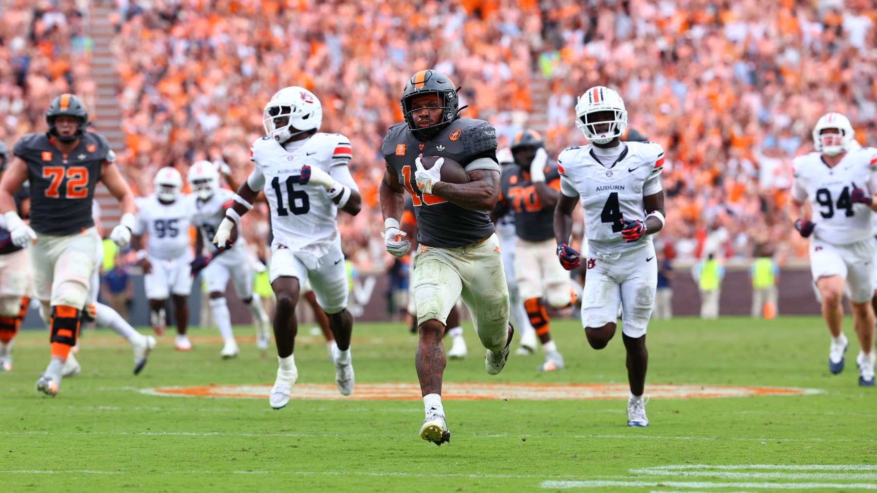 DeSean Bishop running for Tennessee against Auburn during his 220-yard game at Neyland Stadium