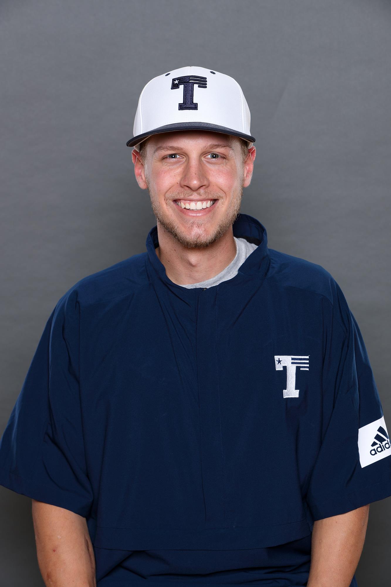 UT Tyler baseball assistant coach Dominic Powell
