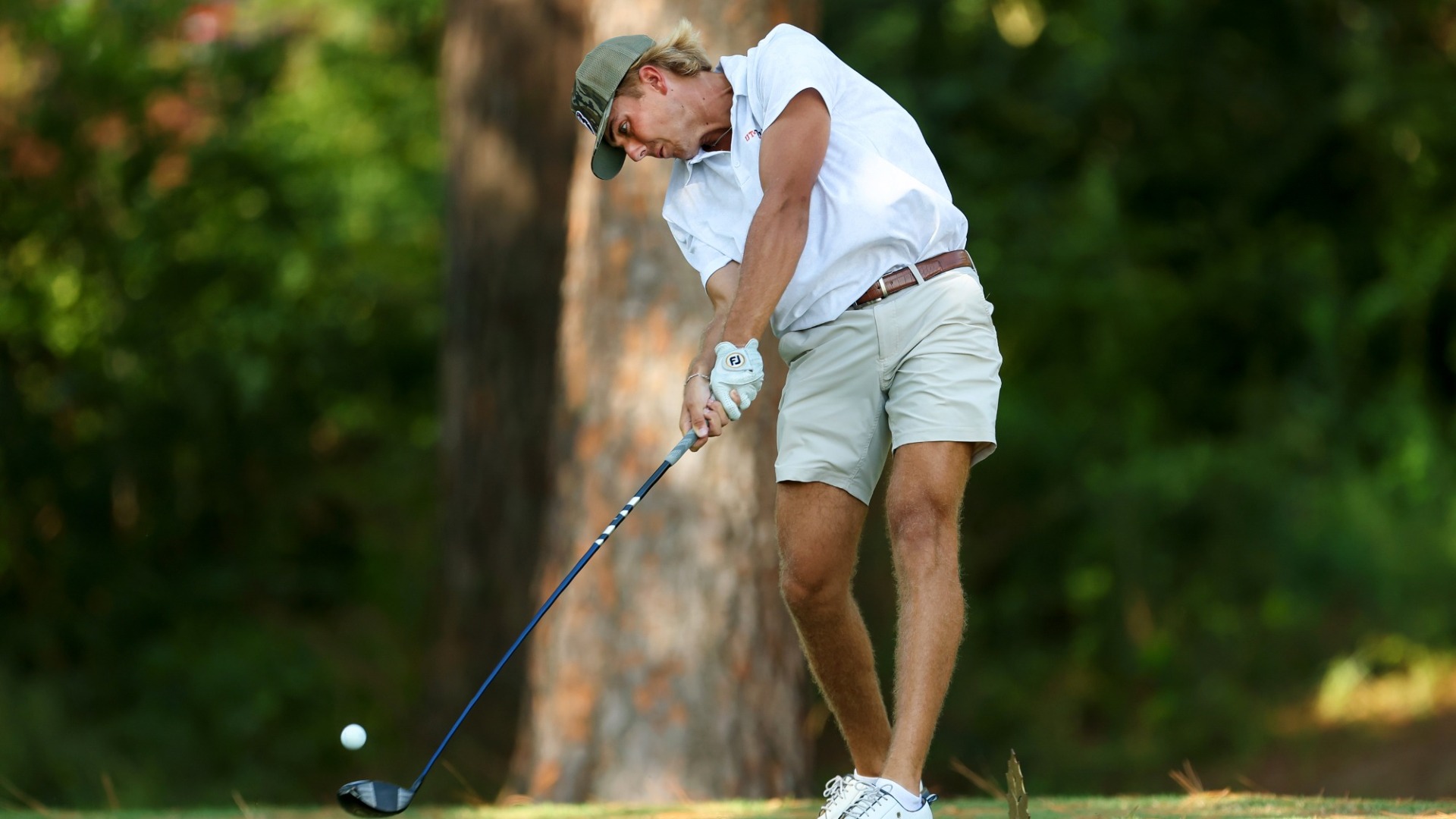 Corbin Murray tees off at Hollytree Country Club