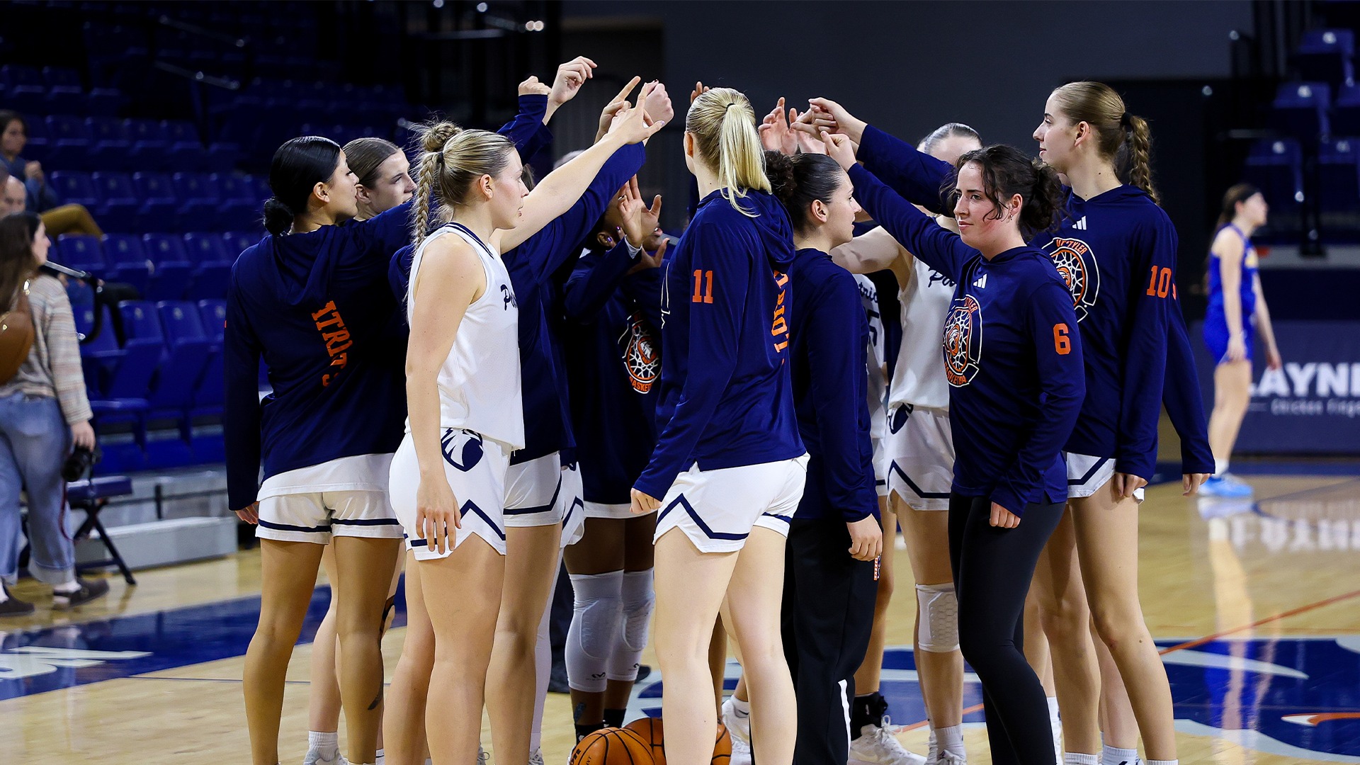 UT Tyler huddles up prior to taking on Texas A&M International