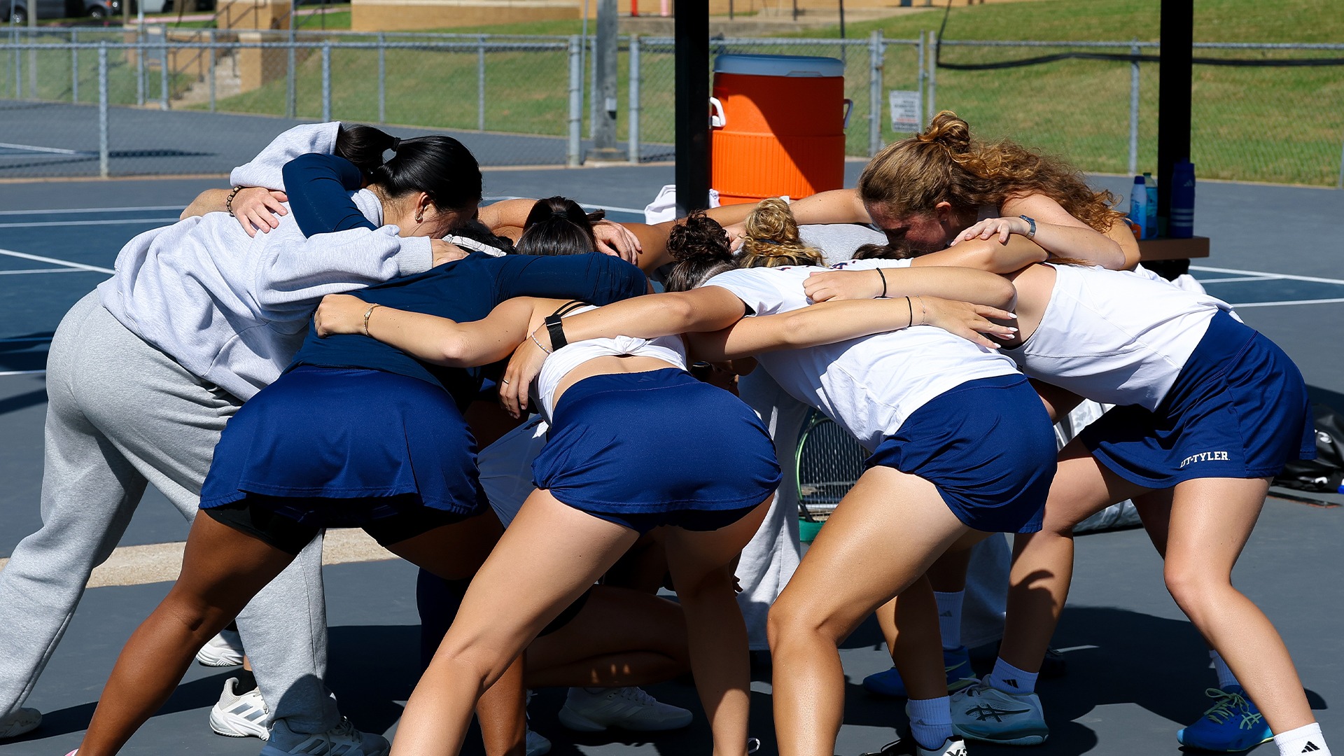 UT Tyler Women's Tennis huddles up prior to taking on UT Permian Basin