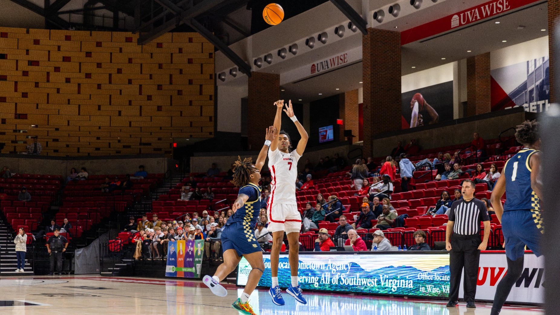 Yoro Diallo shoots the jumper vs Wingate -- 2025-26