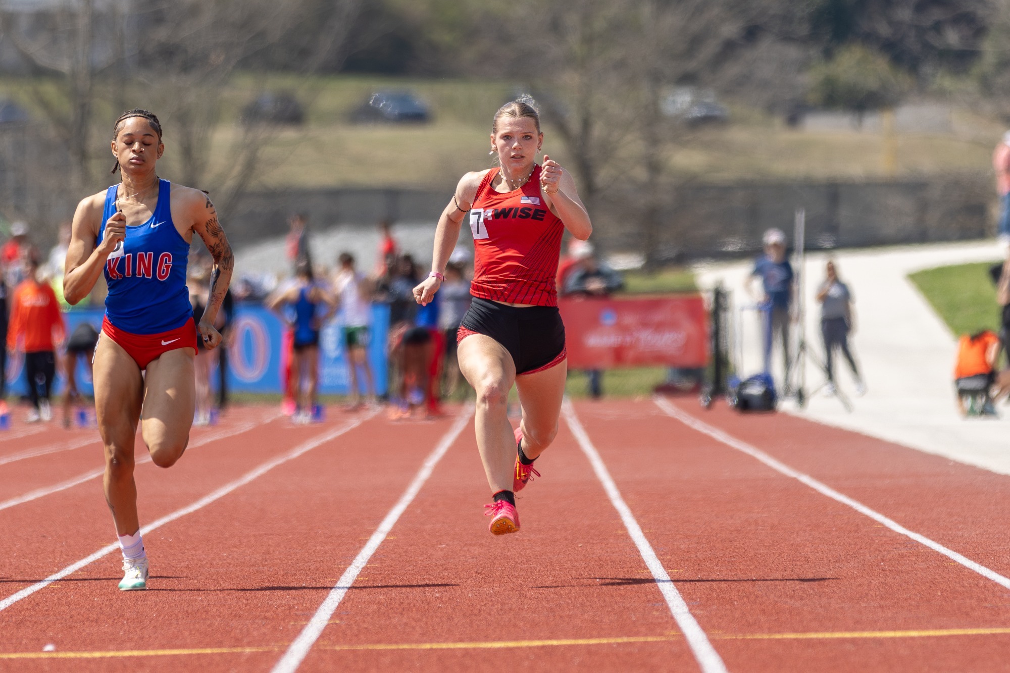 Women runner at King 2025