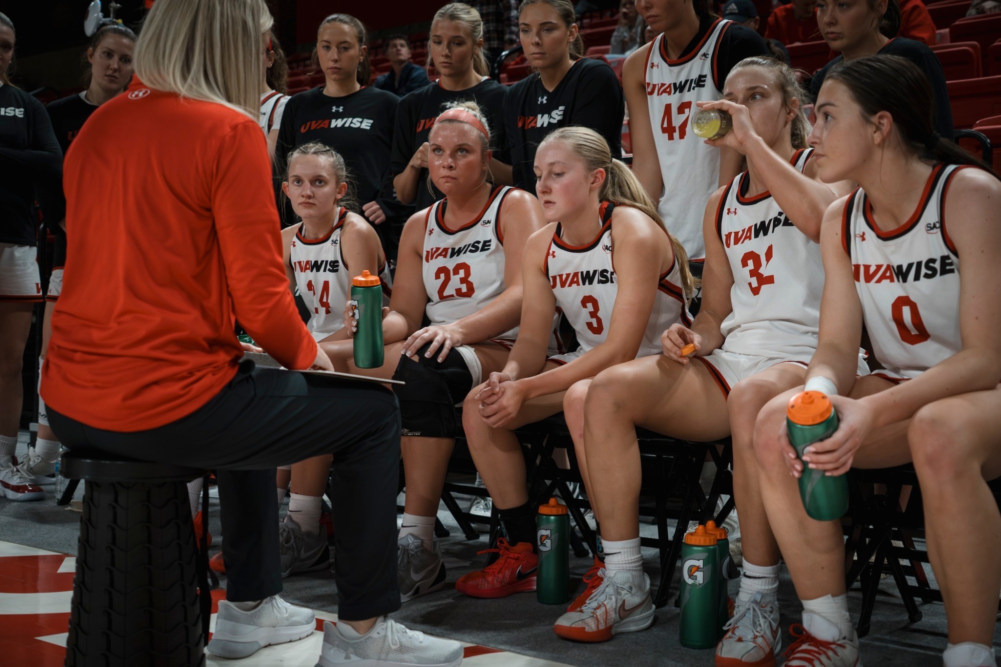 Timeout huddle vs Newberry 2025-26