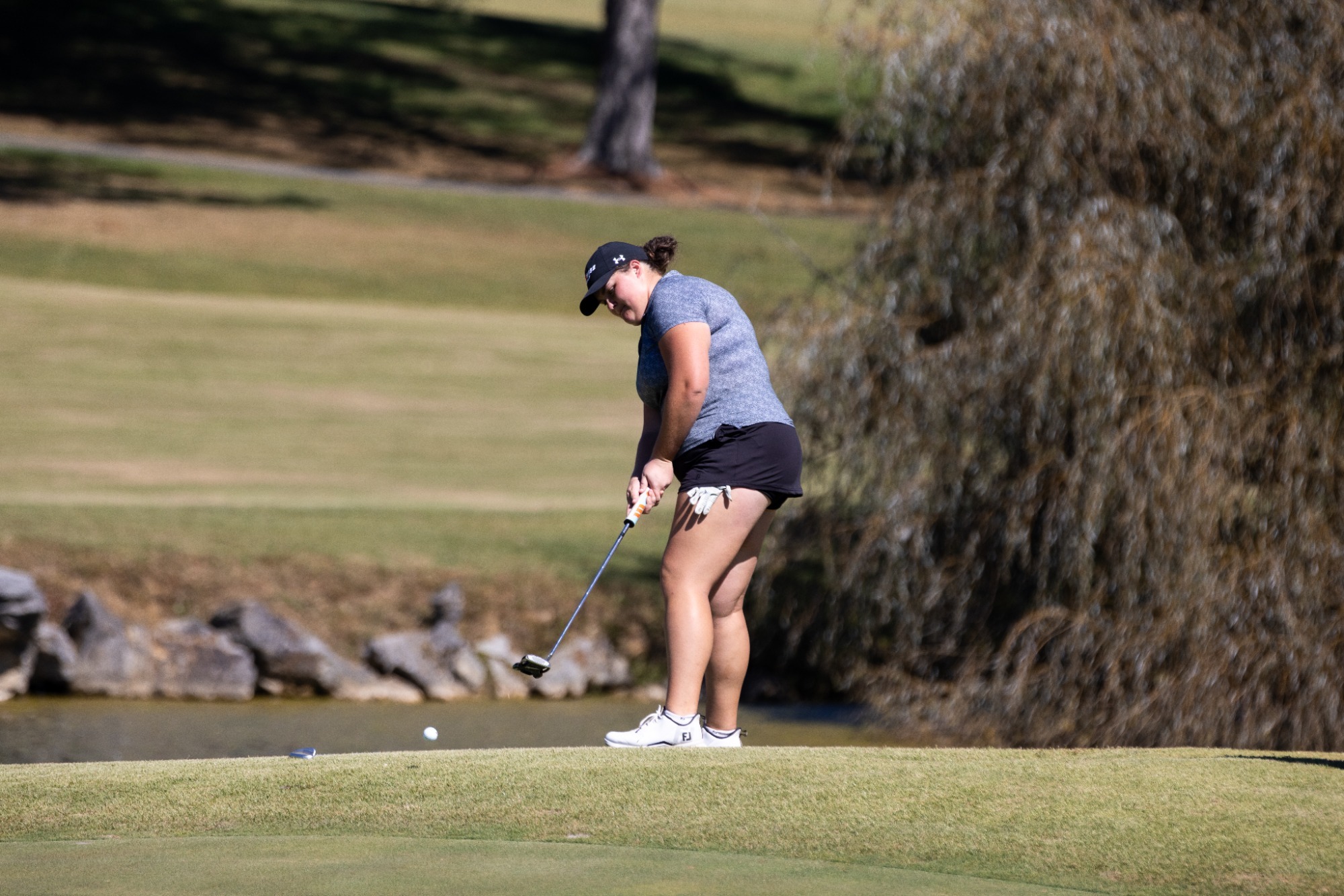 women's golfer at king - 2026