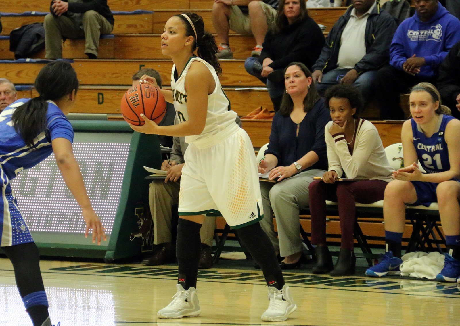 Kylie Atwood - Women’s Basketball - University of Vermont Athletics