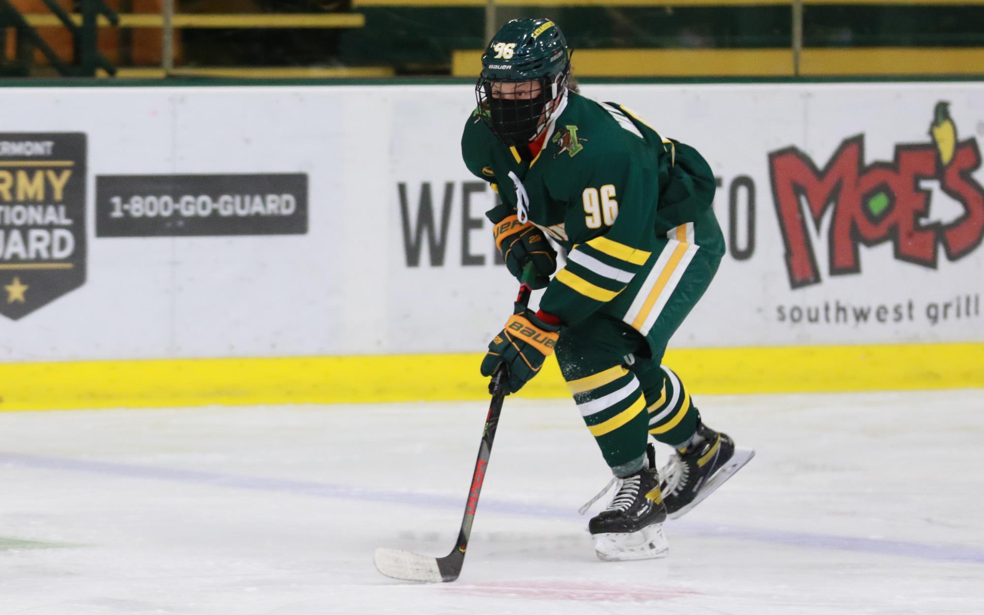 Natálie Mlýnková Women's Ice Hockey University of Vermont Athletics