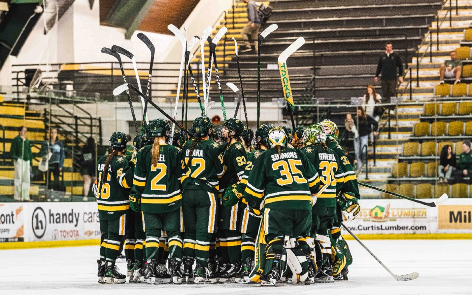 WIH vs Minnesota Duluth Preview 