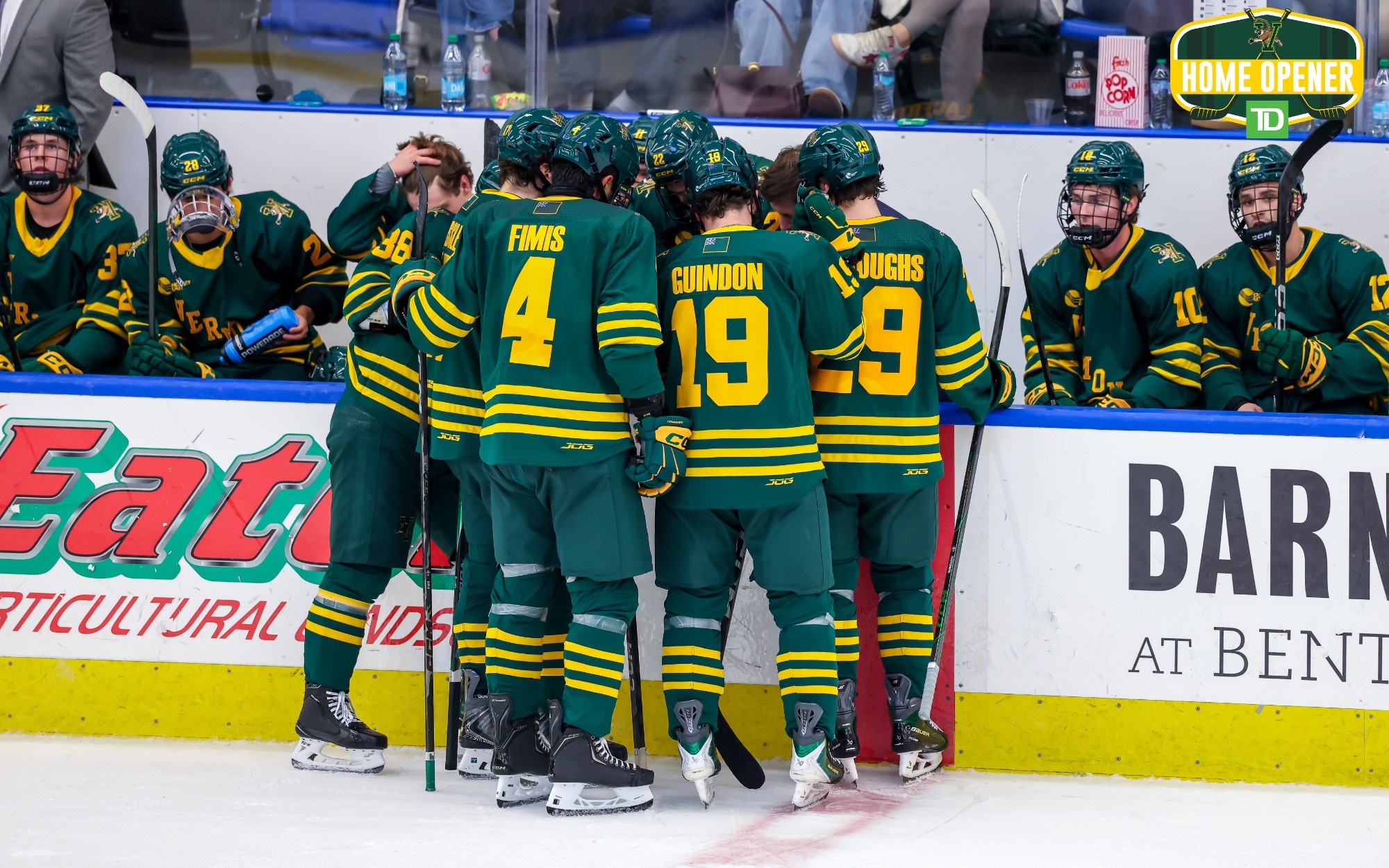 Huddle by UVM Bench 