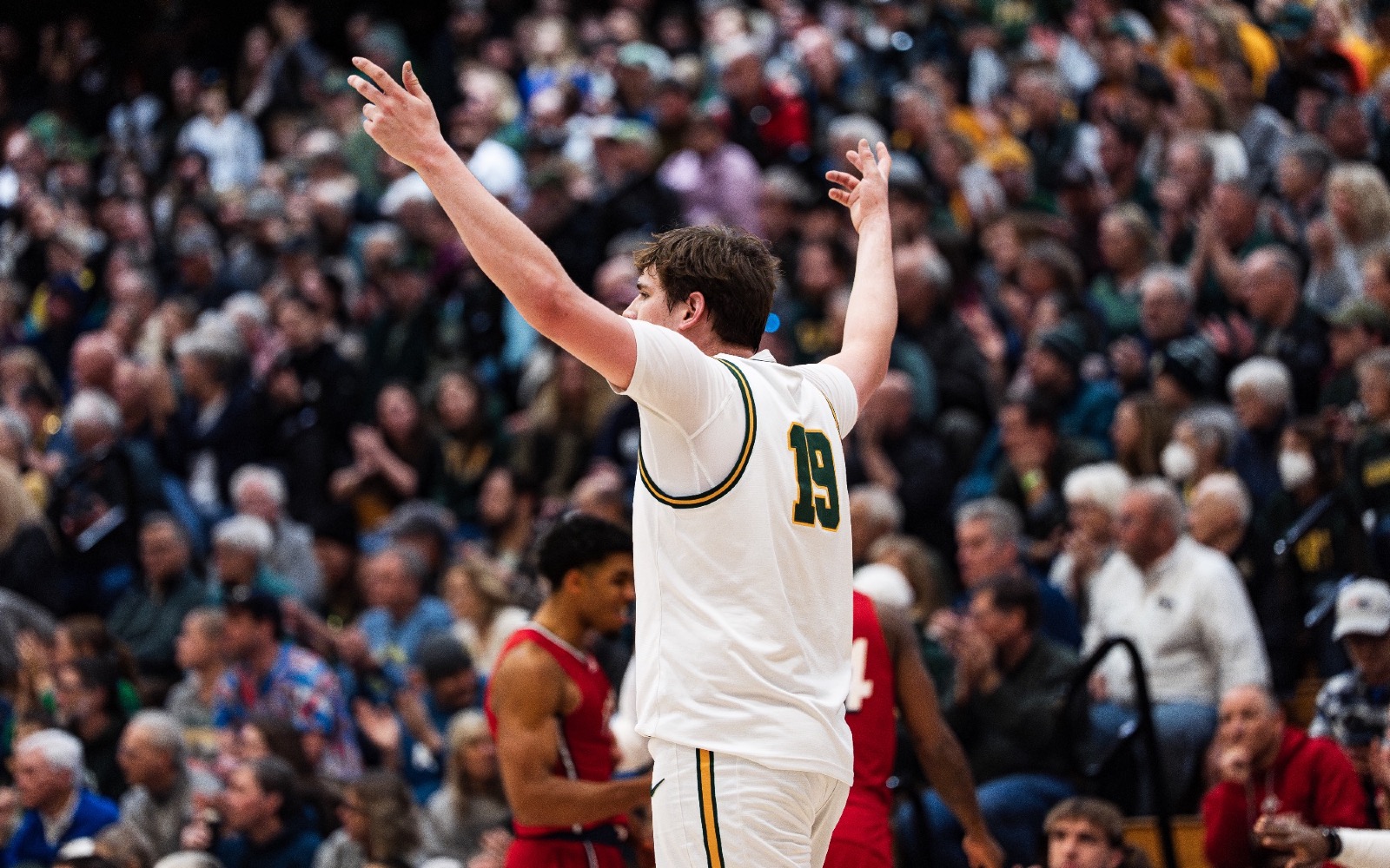 mbb preview vs Holy Cross