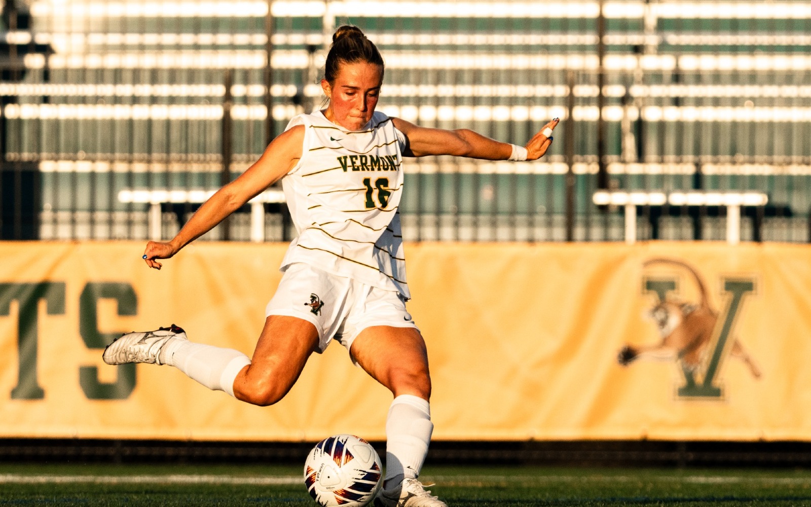wsoc preview vs Adelphi