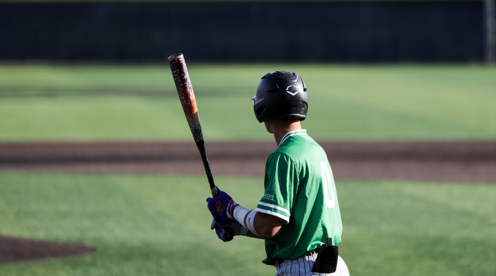 Will Applelgate steps into the box 